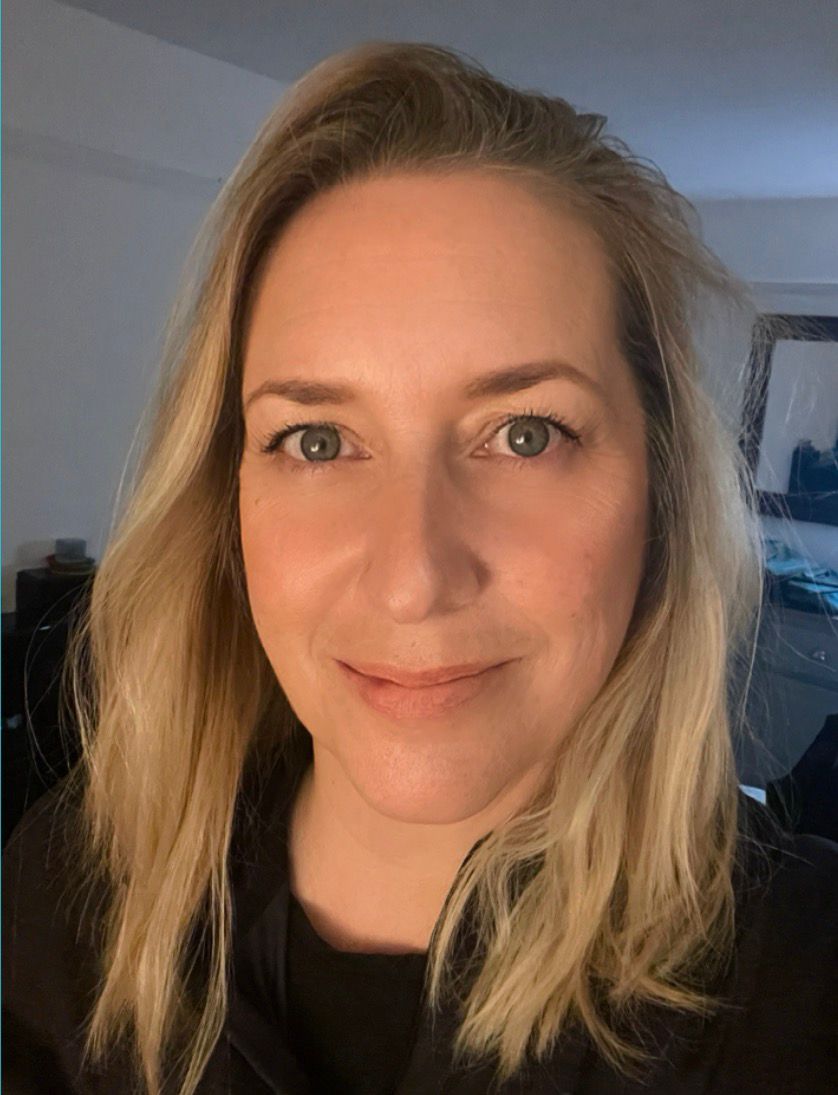 Mandy Frost, The Email Specialist